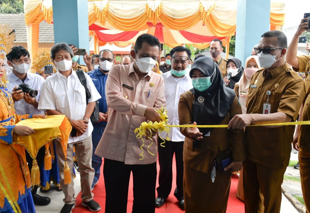 Gubernur Kepulauan Riau H. Ansar Ahmad mengapresiasi upaya-upaya untuk mengintegrasikan antara persiapan lulusan sekolah