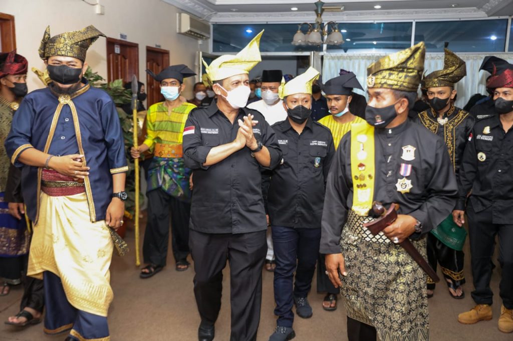 Kukuhkan DPP GERAM Kepri, Gubernur Ingatkan Agar Selalu Berpedoman Pada LAM