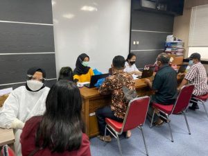 Staf dan Keluarga DPRD Batam Jalani Vaksinasi Dosis 2