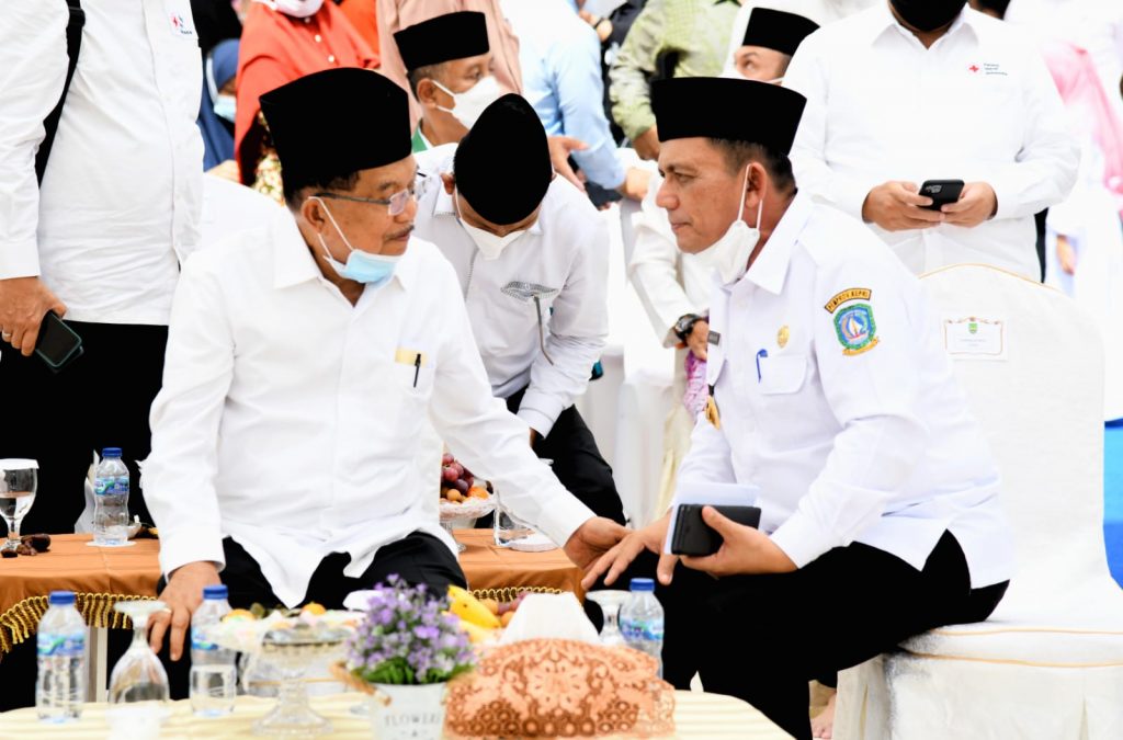 Jusuf Kala Lantik HM Rudi Ketua DPW DMI Kepri Periode 2021-2026