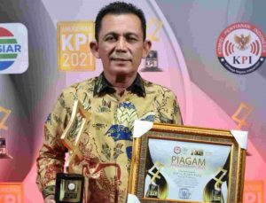 Unggul Dari DKI Jakarta, Gubernur Kepri Boyong Piala KPI Award 2021