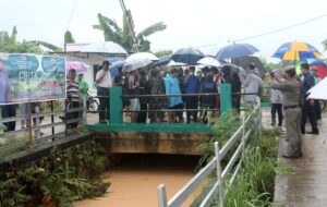 Batam Kini Dilanda Banjir, Walikota Gerak Cepat Tinjau Titik Genangan Air