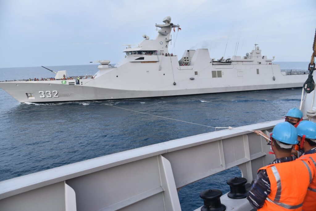 DI Laut Jawa Dua Kapal Perang TNI AL Koarmada II Uji Profesionalisme