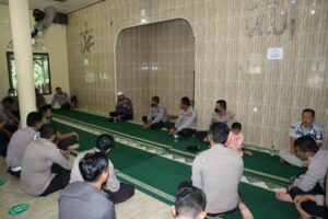Personil Polres Natuna Laksanakan Kegiatan Pembinaan Rohani dan Mental