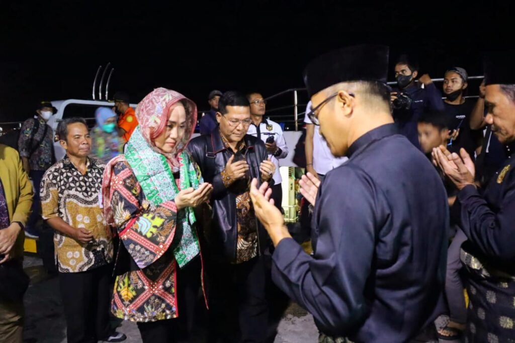 Tepuk tepung tawar