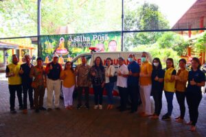 Umat Buddha Terharu Cen Sui Lan Salurkan Ambulance