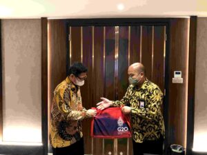Peran Penting Profesi Hukum dalam Pemberantasan Korupsi dan Pencucian Uang