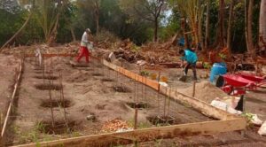 Jalan dan Homestay Pengembangan Desa Wisata Telok Buton Natuna