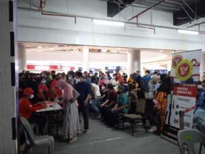 Ratusan Masyarakat Kunjungi Gerai Vaksinasi Binda Kepri di Batam