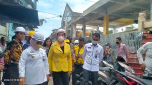 Cen Sui Lan Tinjau Pembangunan Jalan Pelantar Tanjungpinang
