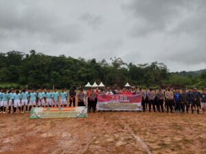 Lewat Pasundan Cup, Polsek Siantan Bersama Paguyuban Pasundan Menggelar Doa Bersama Bagi Korban Tragedi Kanjuruhan