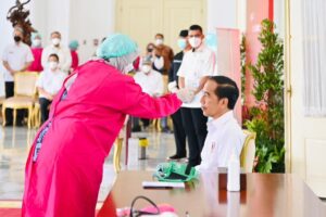 Presiden Jokowi Ajak Masyarakat Vaksinasi Booster Covid 19
