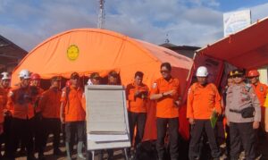 Tim SAR Sisir Lokasi Empat Puluh Korban Gempa Cianjur