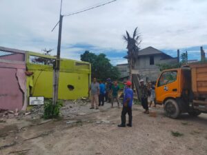 Kajari Pantau Pembongkaran Bangunan, Kembali Menjadi Aset Pemda Natuna