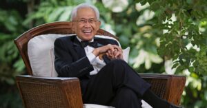Prof Subroto Penasehat Medco Group Tutup Usia