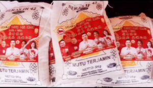 Beras Mutu Terjamin Cen Sui Lan Sebarkan Sembako Bagi Warga Tanjung Pinang