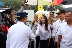 Menhub Bersama DPR RI Dan Gubernur Tinjau Kapal KMP Bahtera Nusantara 03