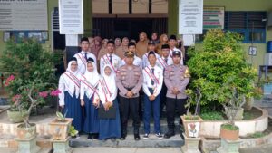 Polsek Siantan Kenalkan Police Goes To School di SMP Negeri 2 Siantan