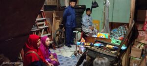 Budarsih Pertama di Februari, Lurah Tarempa Sambangi Warganya Yang Sakit