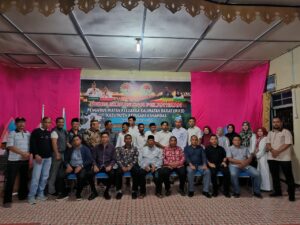 Jaga Kerukunan Antar Suku, Mahyudin Kukuhkan Pengurus IKKB