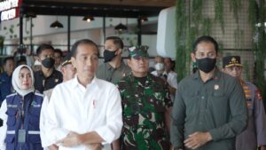 Panglima TNI Dampingi Presiden RI Mengecek Kesiapan Pelabuhan Merak
