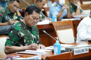 Panglima TNI Laksamana TNI Yudo Margono Bersama Wamenhan RI Rapat Kerja DPR RI