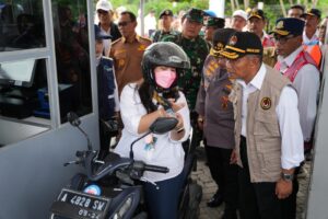 Sinergitas TNI Bersama Polri Sukseskan  Arus Mudik Lebaran