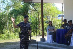 Laksma TNI Tunggul Meresmikan Tribun Lapangan Tembak Pistol Jhon Lie