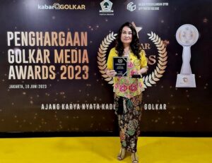 Cen Sui Lan Peraih Terbaik Golkar Media Award 2023