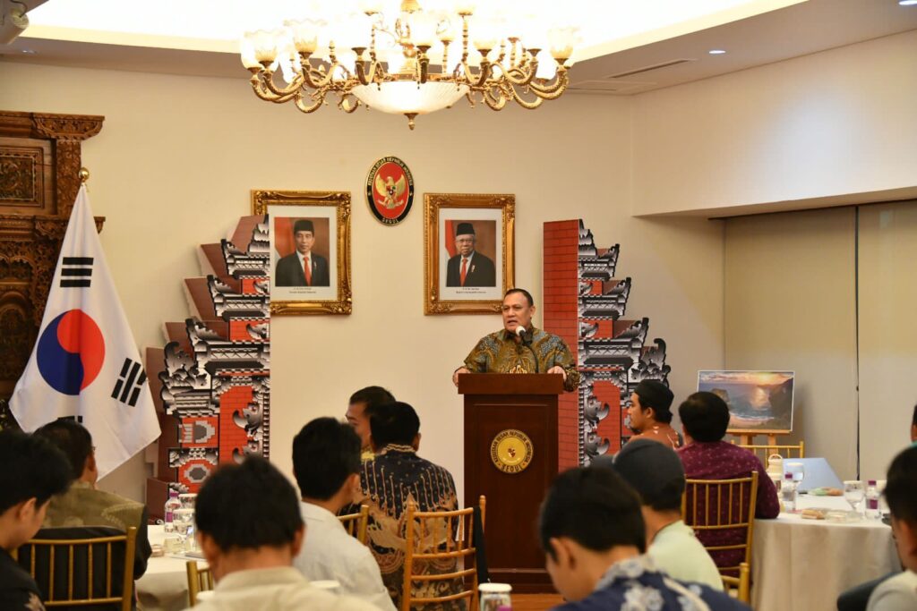 Ketua KPK Firli Bahuri menemui Duta Besar Indonesia untuk Republik Korea, Gandi Sulistiyanto, dan para Diaspora Indonesia