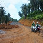 Dirasakan Rakyat, DPR RI Cen Sui Lan Merubah Jalan Tanah Menjadi Mulus Di Pulau Anambas