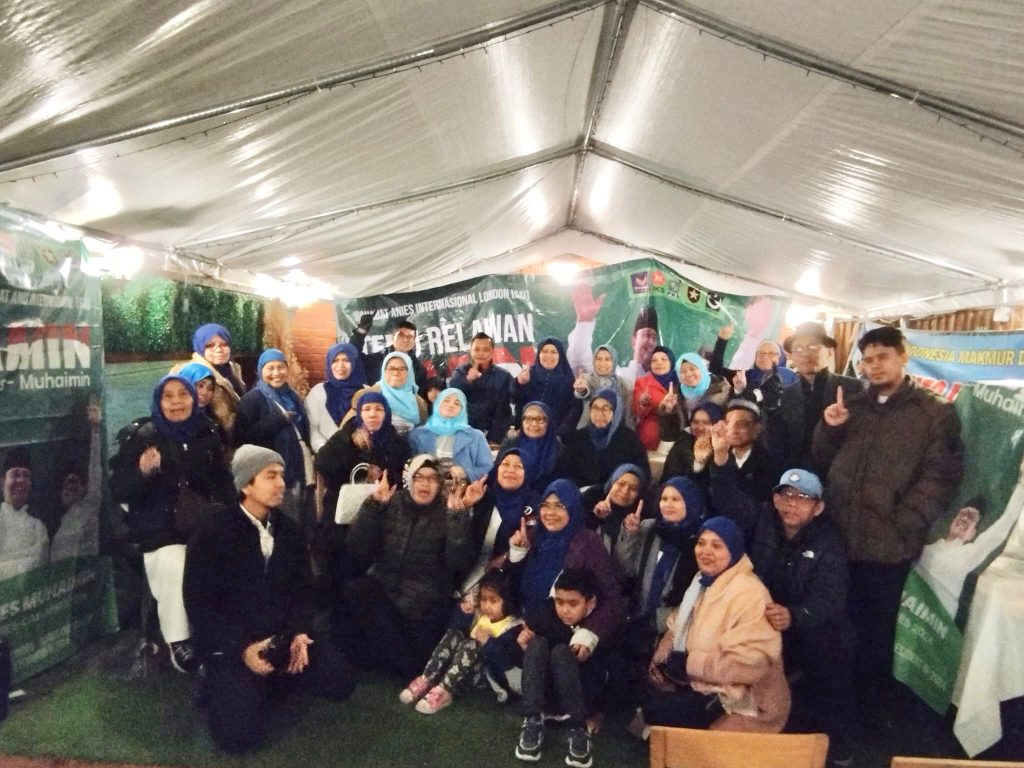 Pada hari Selasa, 26 Desember 2023 kemarin, bertempat di Madura Kitchen di kota London telah dilakukan acara silaturrahim sekaligus deklarasi Tim relawan Paslon Amin Inggris