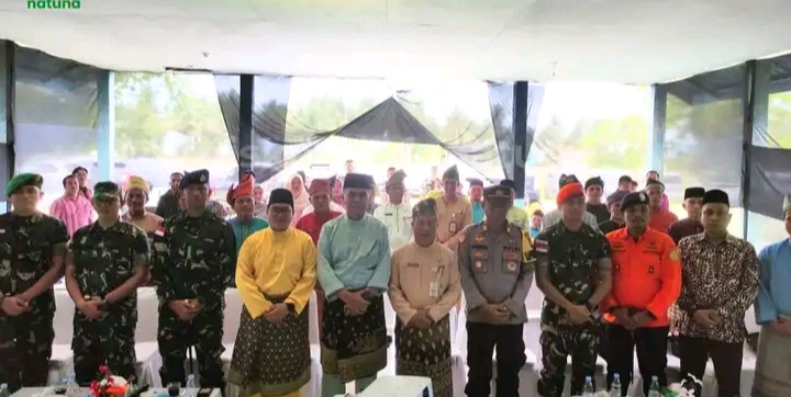 Kegiatan seremoni ini digelar secara daring yang diikuti oleh Bupati Natuna, Wan Siswandi langsung dari lokasi tower BTS. Kamis, (28/12/2023).