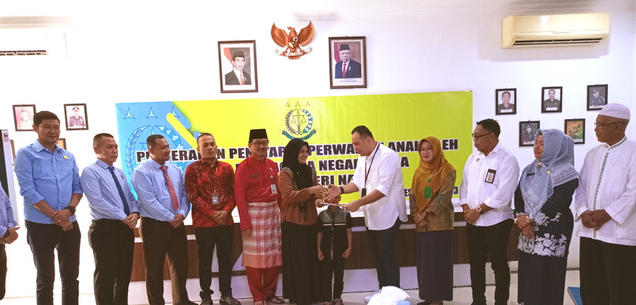 Kejaksaan Negeri (Kejari) Natuna menggelar acara penyerahan penetapan perwalian anak oleh Pengacara Negara