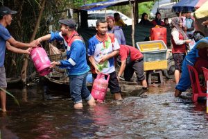 Banjir di Kampar Kian Meluber, Pertamina Sigap Bantu Masyarakat