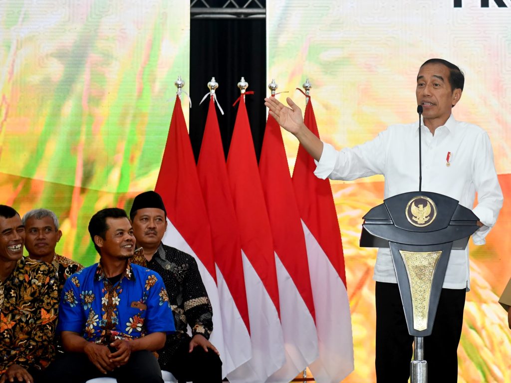 Presiden Jokowi saat groundbreaking Kampus II Universitas Muhammadiyah Purwokerto (UMP), di Kabupaten Banyumas, Provinsi Jawa Tengah