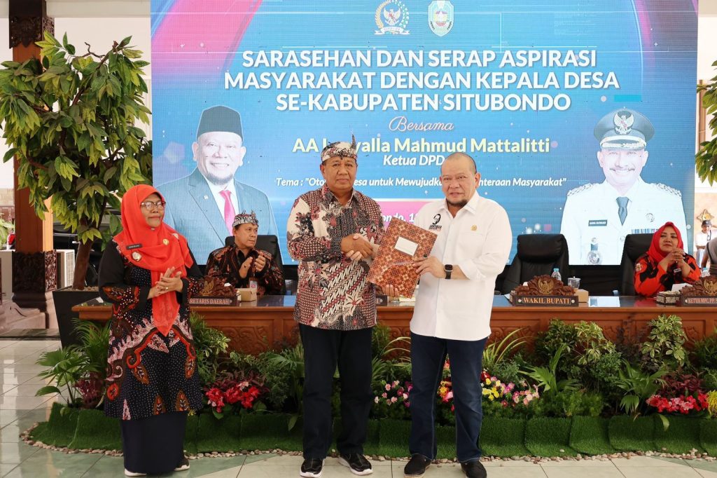 LaNyalla dalam Sarasehan dan Serap Aspirasi Masyarakat bersama Asosiasi Kepala Desa (AKD) Kabupaten Situbondo
