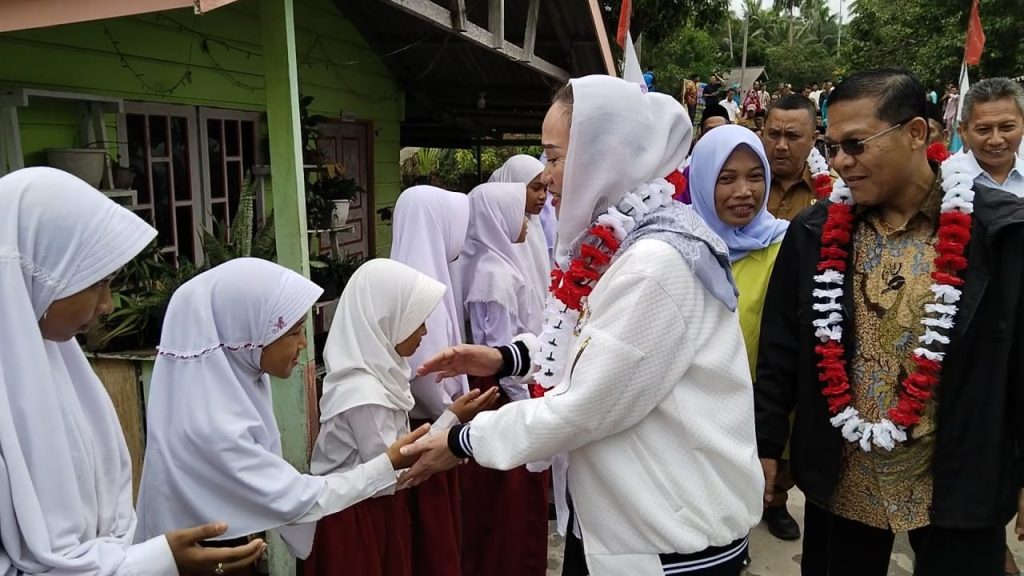 Cen Sui Lan disambut antusias generasi tunas bangsa Pulau Natuna