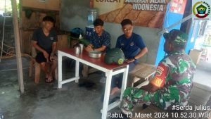 Serda Julius Komsos Bersama Masyarakat Binaannya di Desa Air Sena