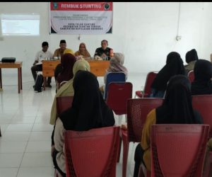 Sertu M Hadi Hadiri Undangan Rembuk Stunting di Desa Teluk Sunting