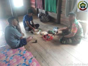 Kunjungi Desa Mubur, Komsos Rutin Yang Dilakukan Serda Saiful Bahri