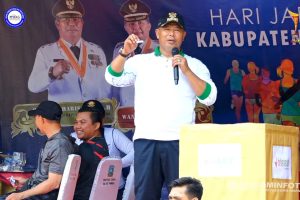 Sambut Hari Jadi ke 16, Bupati Abdul Haris Ajak Masyarakat Senam Dan Jalan Sehat