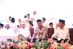 Kapolda Kepri Yan Fitri Halimansyah Bersolawat Bersama Iman Sutiawan Dan Tokoh Nasional