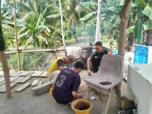 Praka Robi Chairul Jalin Silaturahmi di Desa Bayat