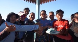 Keseruan Lari Pagi Bersama Sandiaga Uno Komunitas Runners Pulau Natuna