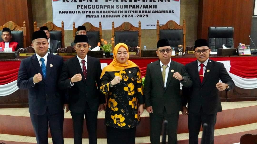 Dua puluh Anggota Dewan Perwakilan Rakyat Daerah (DPRD) Kepulauan Anambas secara resmi telah di ambil sumpah dan janji
