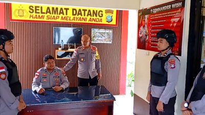 Kapolsek Bunguran Timur, AKP Asril, berbagi tentang berbagai strategi dan langkah-langkah yang telah diambil untuk meningkatkan kinerja dan efektivitas polsek