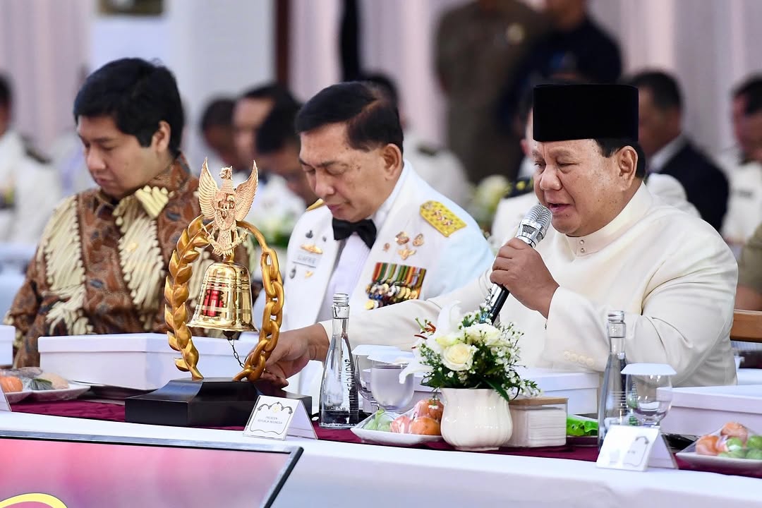 Gala Dinner dalam acara Senior Management Course bersama Presiden RI Bapak Prabowo Subianto dan 201 anggota TNI perwira menengah dan perwira tinggi berpangkat Kolonel dan Jenderal dari berbagai latar belakang dan matra Angkatan Darat, Angkatan Laut dan Angkatan Udara. Hambalang