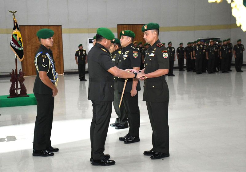 Pangdam I/BB Mayjen TNI Rio Firdianto memimpin serah terima jabatan (Sertijab) Komandan Batalyon Komposit 1 Gardapati.