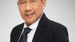 Mohamad Sinal adalah dosen Polinema, Pendiri dan Pembina Pena Hukum Nusantara (PHN), Forum dan Wadah Silaturahmi Mahasiswa Fakultas Hukum se-Indonesia.  
